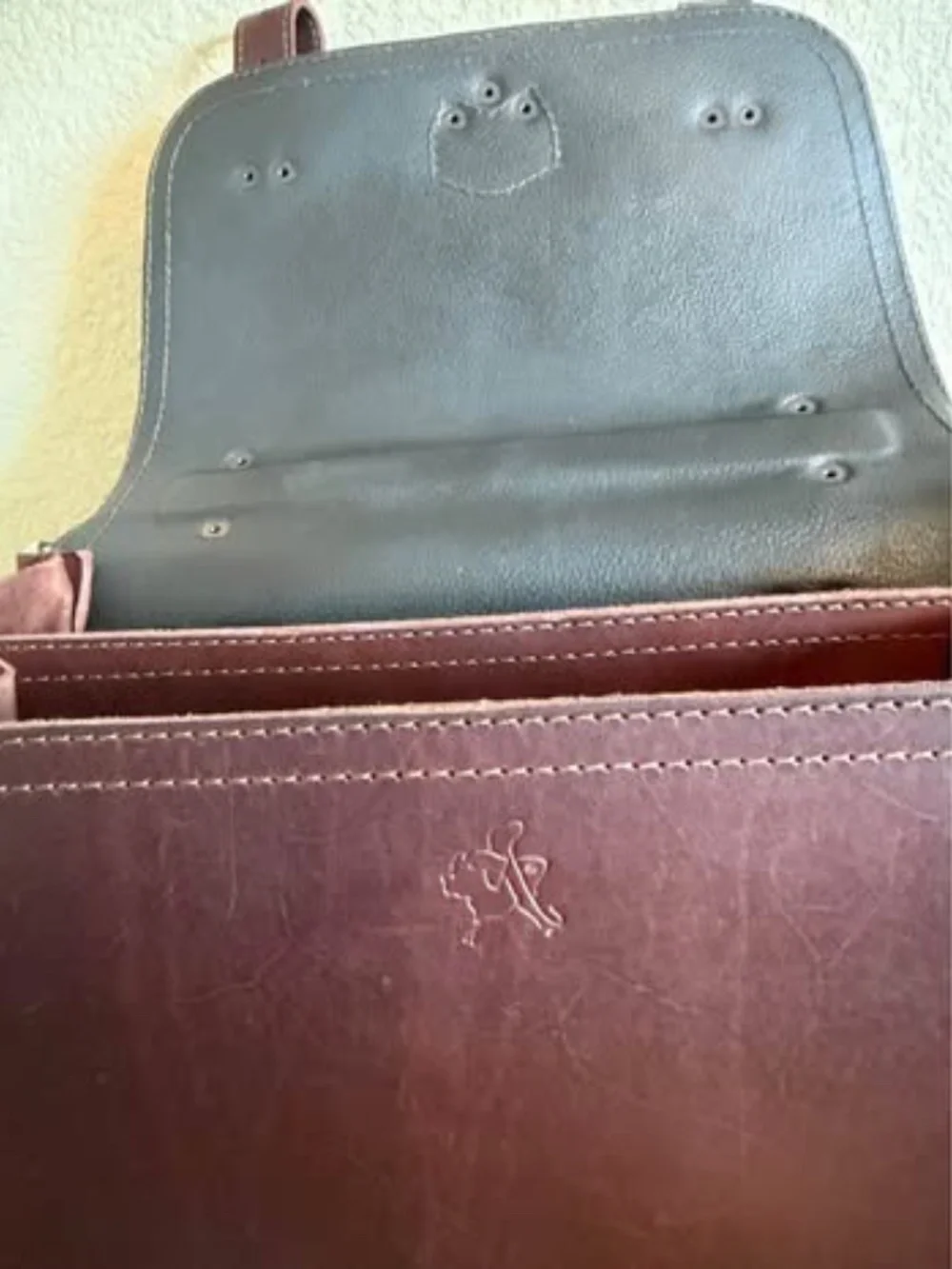 Authentic Saddleback Leather Large Thin Briefcase – Chestnut